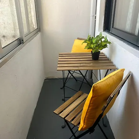 Happy Mountain First Porto