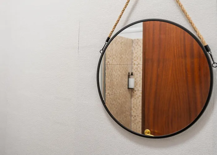 Happy Mountain First Oporto