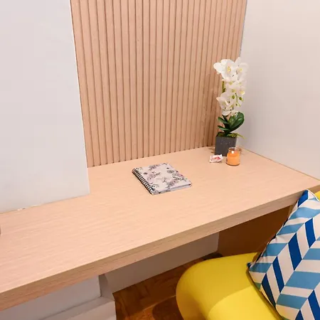 Happy Mountain First * Porto