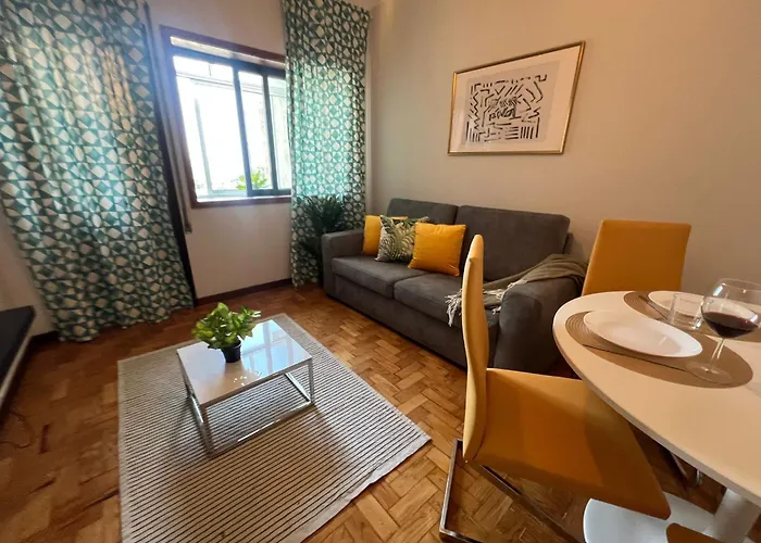 Happy Mountain First Porto