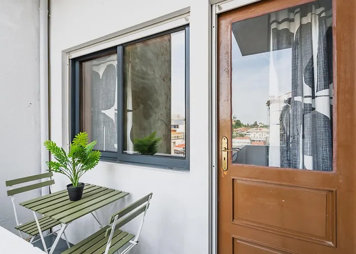 Happy Mountain First Apartman Porto