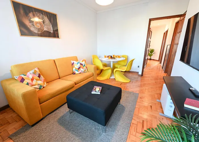 Happy Mountain First Oporto